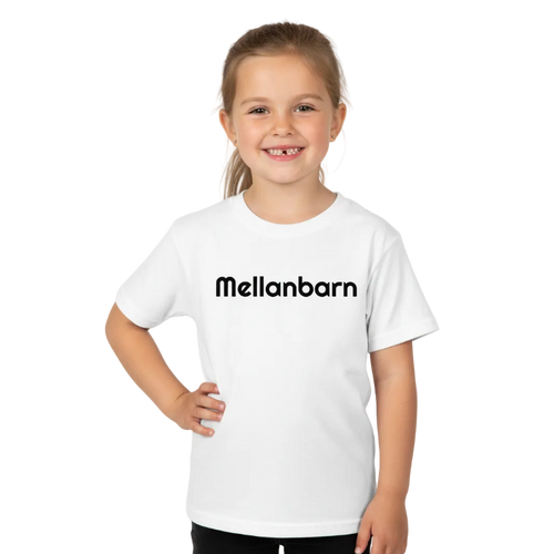 Mellanbarn Studiobild - Hand på höft